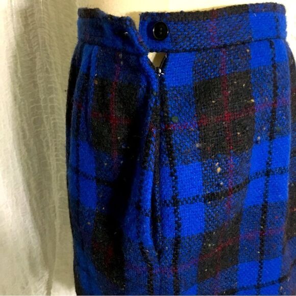Valentino 100% Wool Blue Plaid Skirt Size 8 - Picture 3 of 11